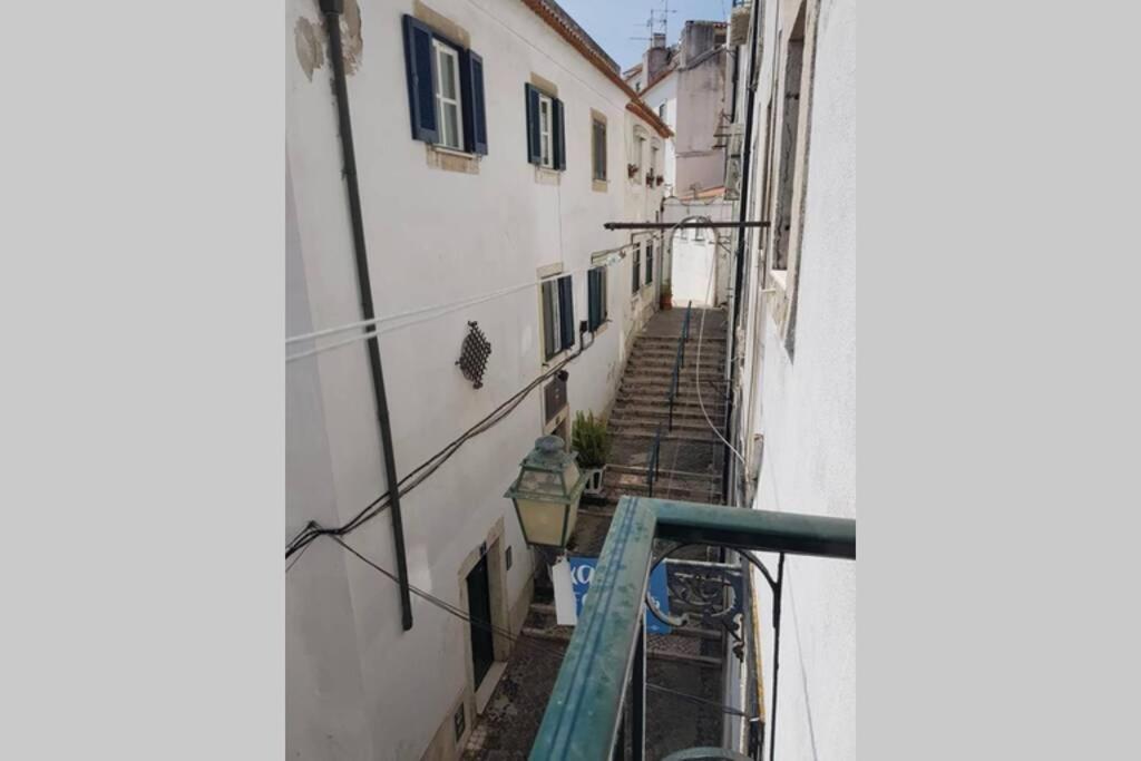 Inloveapartments - Typical Alfama Balcony Lisbon Exterior photo